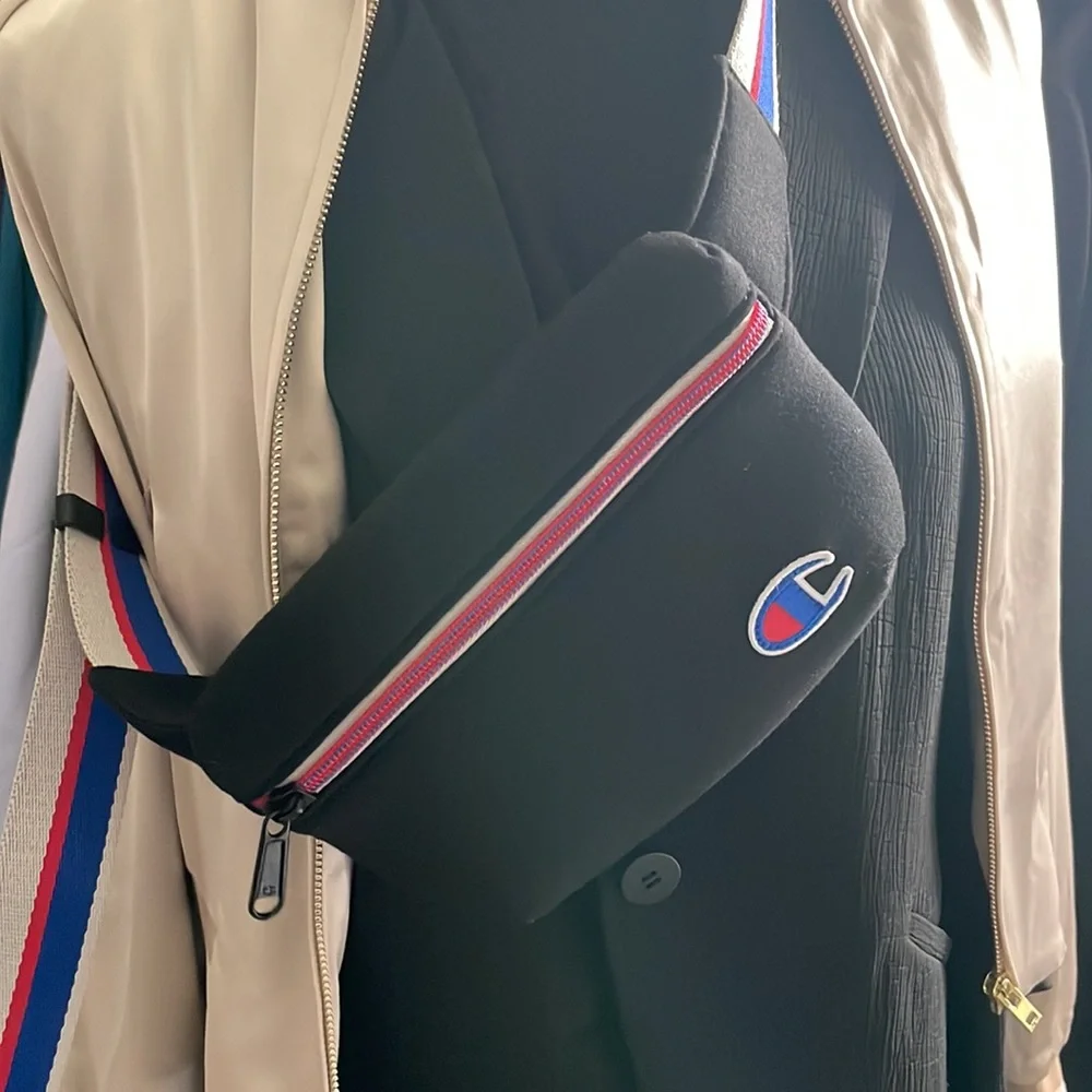 CHAMPION Black Belt bag, Fanny pack, extended strap. - Picture 5 of 7